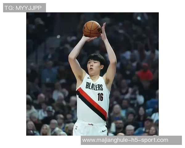 格兰特表现出色19投8中砍下29分6篮板4助攻并完美罚球9中9